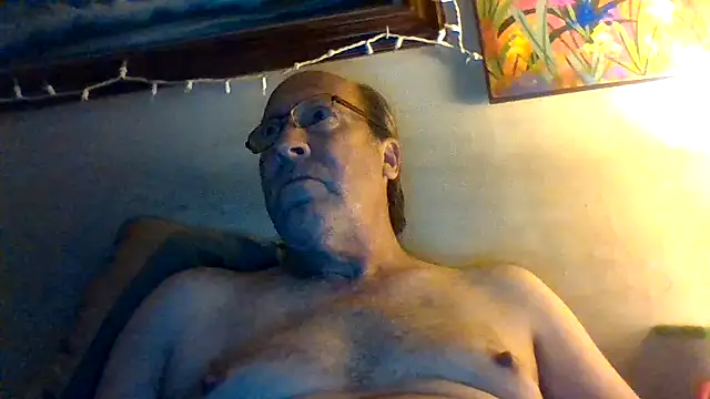 Snapshot of hornyrich69 chatting on 20, 5, 2026 hornyrich69 online show from 20, 5, 2026
