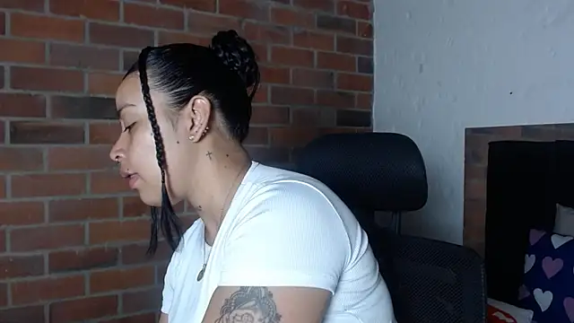 Snapshot of salome__hills1 chatting on 24, 5, 2026 salome hills1 online show from 24, 5, 2026