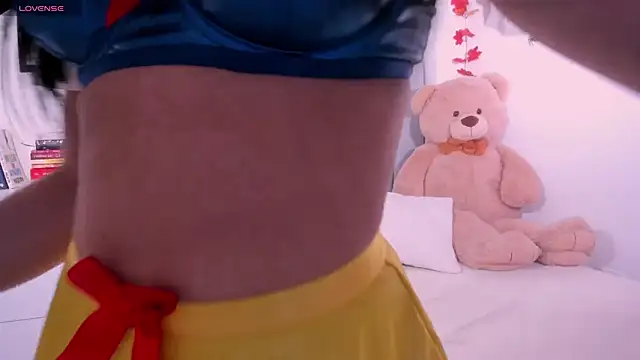 DannaHyde online show from 30, 10, 2025