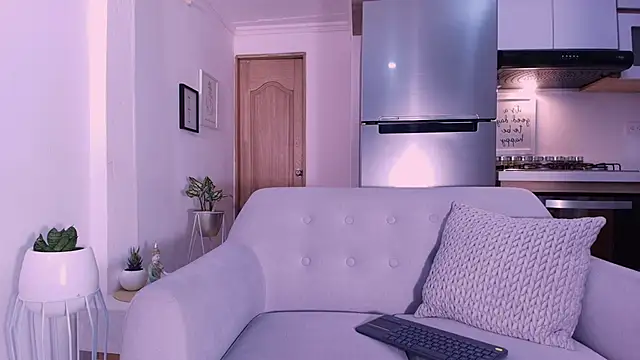 DannaHyde online show from 9, 2, 2026