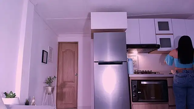 DannaHyde online show from 16, 2, 2026