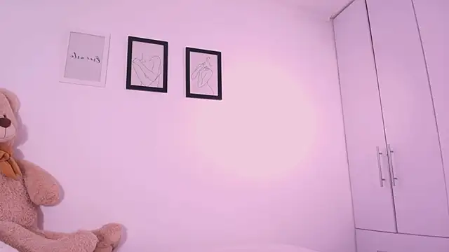 DannaHyde online show from 9, 1, 2026