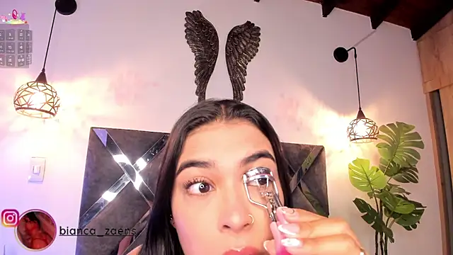 Bianca zaens2 online show from 5, 2, 2026
