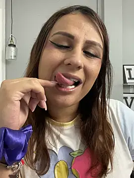 Analia 01 online show from 24, 4, 2026