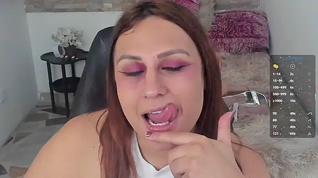 Analia 01 online show from 6, 1, 2026