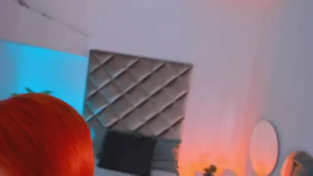 Snapshot of Crazyorange_ chatting on 18, 11, 2025 Crazyorange online show from 18, 11, 2025