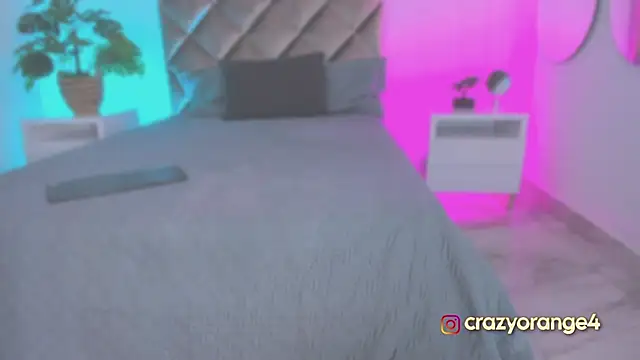 Snapshot of Crazyorange_ chatting on 11, 10, 2025 Crazyorange online show from 11, 10, 2025