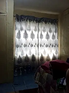 Snapshot of FreakyAngel3X chatting on 19, 12, 2025 FreakyAngel3X online show from 19, 12, 2025