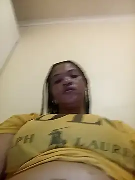 Snapshot of FreakyAngel3X chatting on 23, 12, 2025 FreakyAngel3X online show from 23, 12, 2025