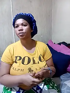 Snapshot of FreakyAngel3X chatting on 3, 12, 2025 FreakyAngel3X online show from 3, 12, 2025