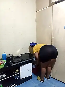 FreakyAngel3X online show from 24, 11, 2025