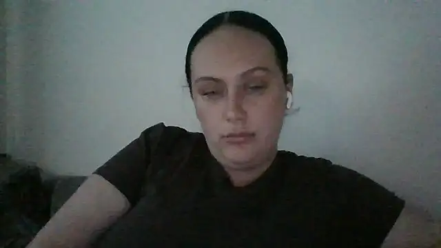 Snapshot of CurvyQueen2023 chatting on 21, 9, 2025 CurvyQueen2023 online show from 21, 9, 2025