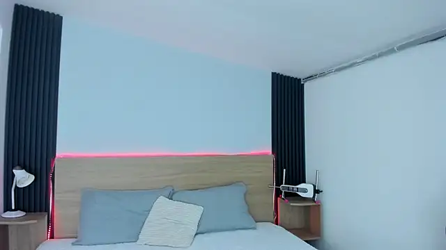 Chiqui milk  online show from 19, 11, 2025