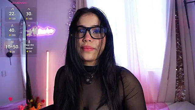 Natasha  Sccott online show from 1, 2, 2026