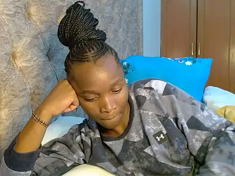 Snapshot of Naughty_Girl17 chatting on 31, 10, 2025 Naughty Girl17 online show from 31, 10, 2025