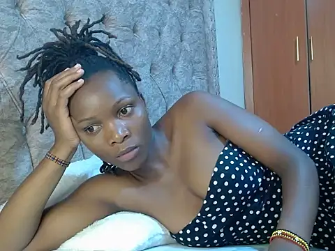 Snapshot of Naughty_Girl17 chatting on 13, 2, 2025 Naughty Girl17 online show from 13, 2, 2025