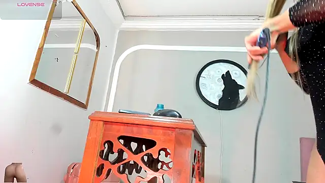 Jimena Grey online show from 18, 11, 2025