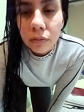 Snapshot of Michellluxo chatting on 23, 4, 2026 Michellluxo online show from 23, 4, 2026