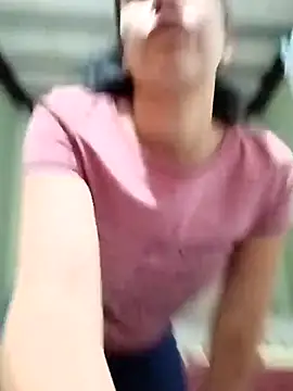 Michellluxo online show from 13, 4, 2026