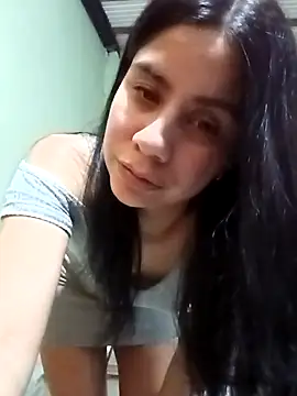 Michellluxo online show from 9, 4, 2026