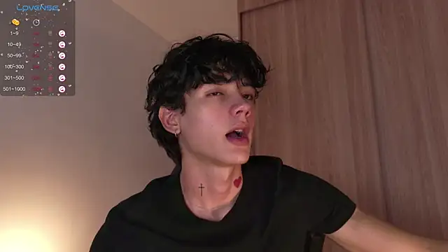 Snapshot of badboy_one_ chatting on 1, 10, 2025 badboy one online show from 1, 10, 2025