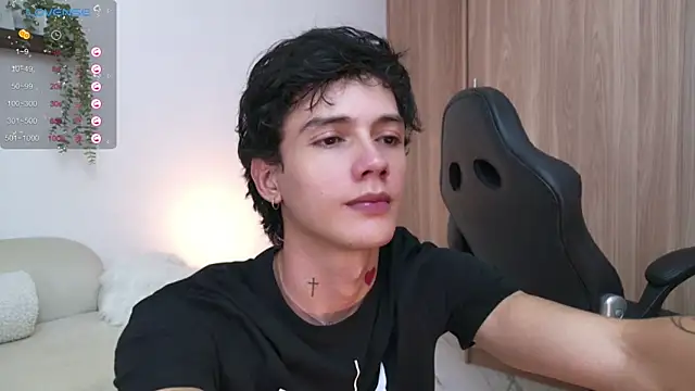 Snapshot of badboy_one_ chatting on 28, 9, 2025 badboy one online show from 28, 9, 2025