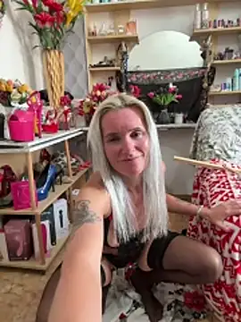 DirtyMargaret online show from 4, 6, 2026