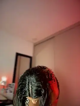 Hips hannah online show from 31, 3, 2026