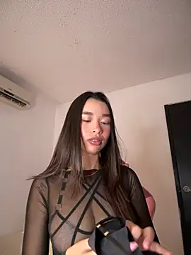 Hips hannah online show from 21, 9, 2025