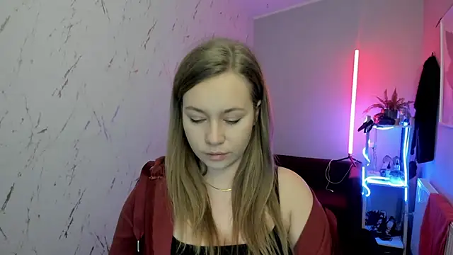 holly xglam online show from 8, 1, 2026