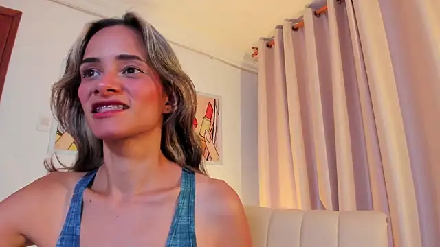 SkiinnyAna online show from 25, 10, 2025