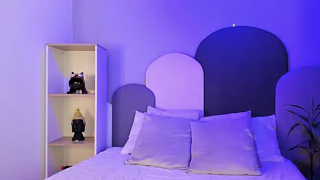 TaraCarson online show from 30, 10, 2025