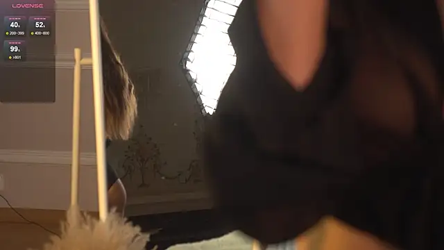 happywhores online show from 17, 12, 2025