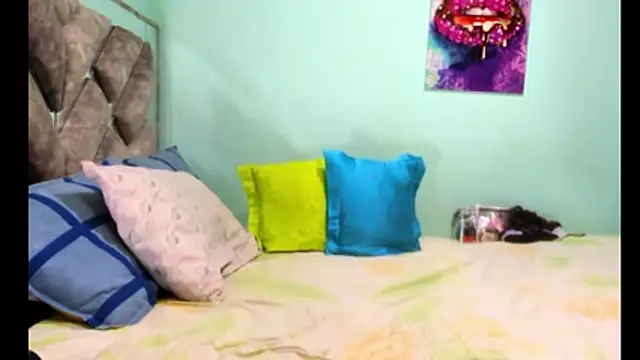 Evilmichellts1 online show from 25, 2, 2026