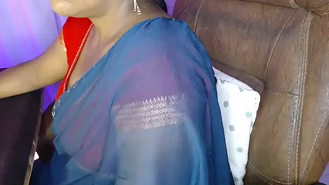 Snapshot of Prita07 chatting on 2, 12, 2025 Prita07 online show from 2, 12, 2025