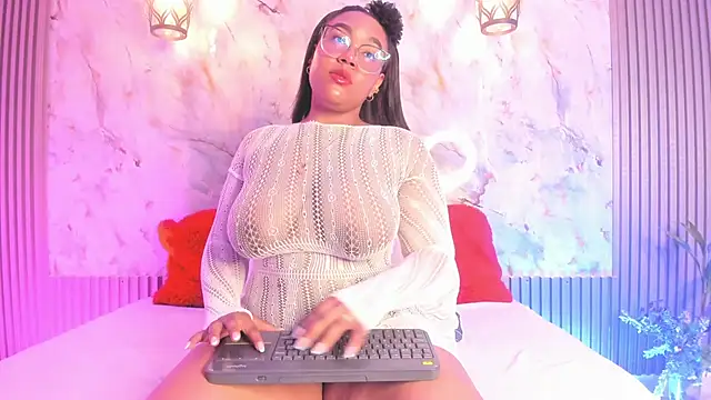 Esmeralda Duarte online show from 9, 3, 2025