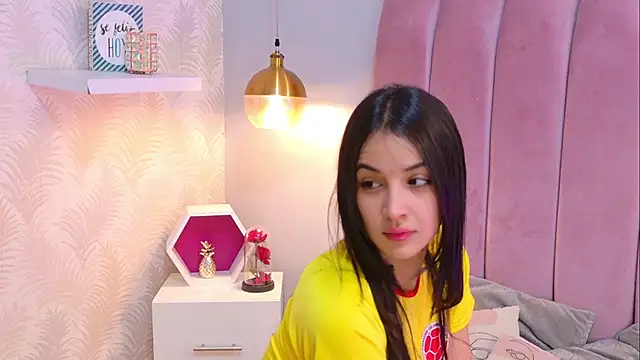 LeenaBrown online show from 17, 6, 2026