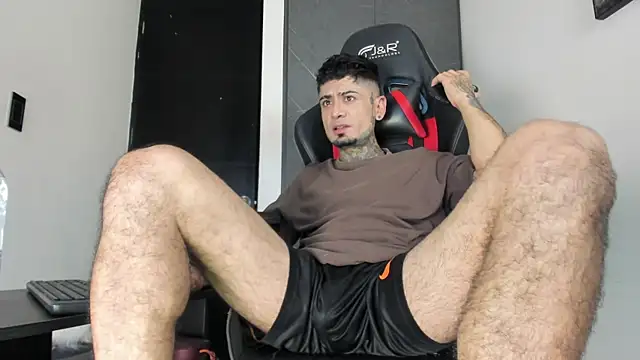 Snapshot of sergiio_mesa27 chatting on 3, 12, 2025 sergiio mesa27 online show from 3, 12, 2025