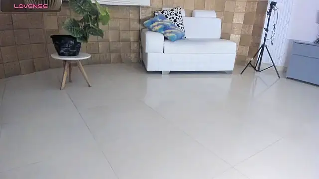 Lissalittlee online show from 13, 11, 2025