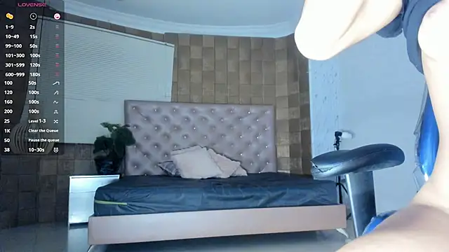 Lissalittlee online show from 6, 2, 2026