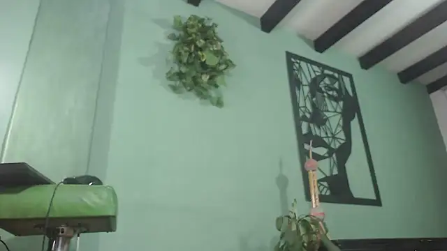 Snapshot of thirstymoonxx chatting on 26, 11, 2025 thirstymoonxx online show from 26, 11, 2025