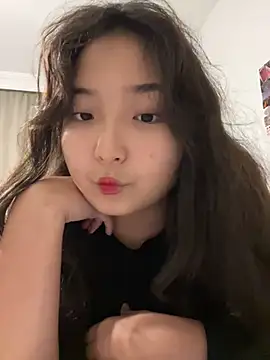 cutie mio online show from 19, 12, 2024