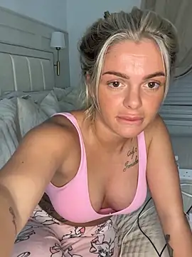 IrishTeenBarbie69 online show from 7, 10, 2025