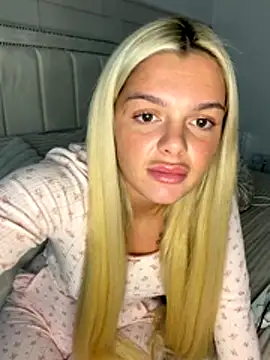 Snapshot of IrishTeenBarbie69 chatting on 30, 11, 2025 IrishTeenBarbie69 online show from 30, 11, 2025