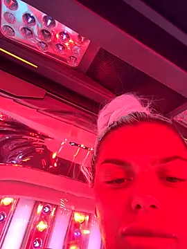 Snapshot of IrishTeenBarbie69 chatting on 31, 10, 2025 IrishTeenBarbie69 online show from 31, 10, 2025