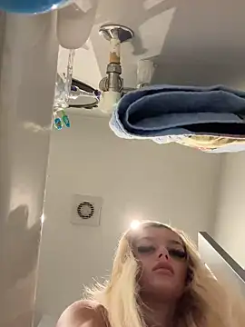 IrishTeenBarbie69 online show from 24, 12, 2024