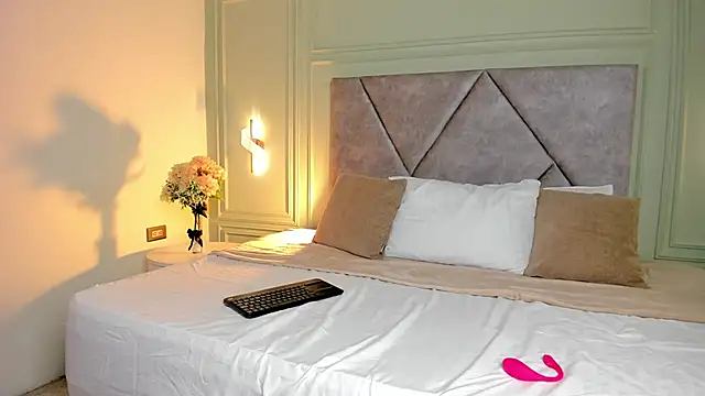  Miss Kimm online show from 1, 12, 2025