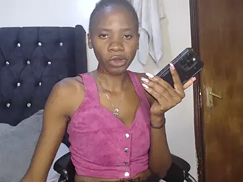 Sexyprecious01 online show from 27, 9, 2025