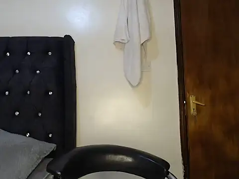 Sexyprecious01 online show from 29, 9, 2025