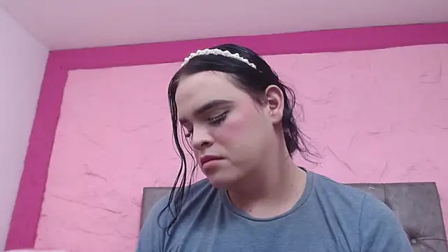 Snapshot of Pearl_Michelts chatting on 6, 6, 2026 Pearl Michelts online show from 6, 6, 2026